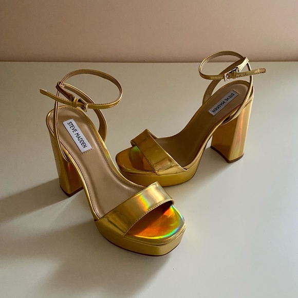 Steve Madden Gold Holographic Platform Heels - Size 8 ✨ - Picture 1 of 8